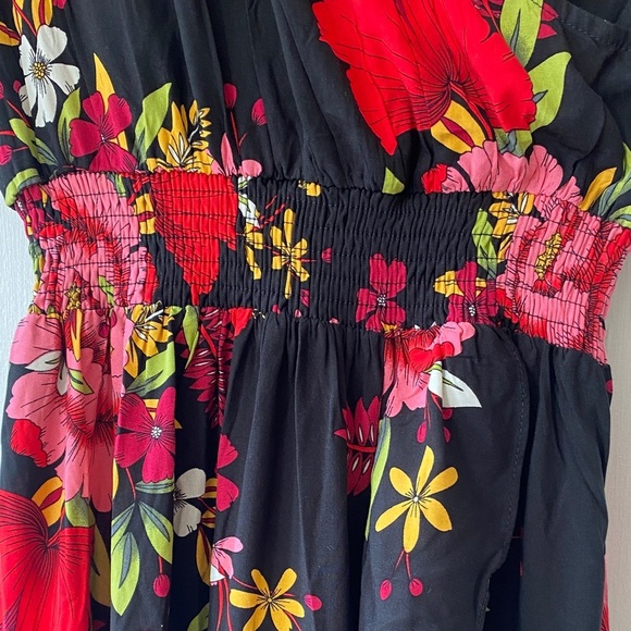 Chic Floral High-Low Dress - Black and Red - Picture 3 of 4